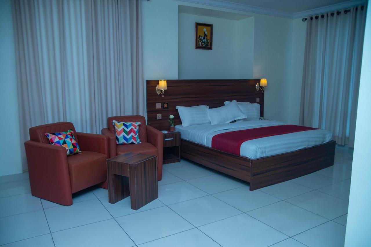 Posh Hotel And Suites Victoria Island لاغوس المظهر الخارجي الصورة